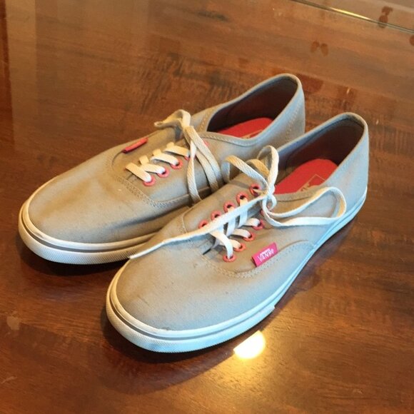 8 Vans Sneakers Gray with Pink Trim - Picture 1 of 7